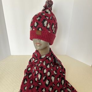 New hat and scarf set